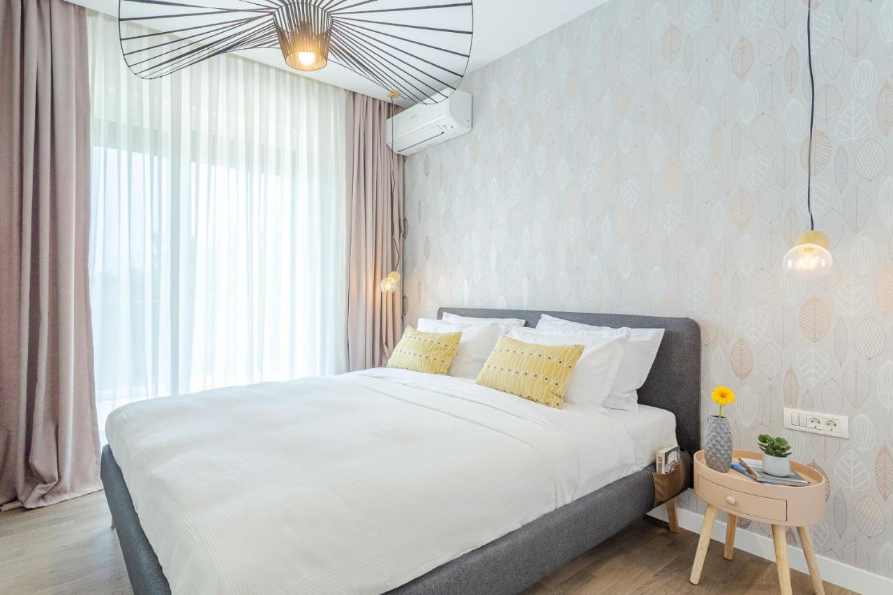 Il Lago - Sunrise - Cozy Luxurious Smart Home By The Lake Voluntari المظهر الخارجي الصورة